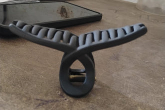 Plastic Hair Claw Clips Strong Clips (1 Pc / Mix Design & Color), Hair accessories